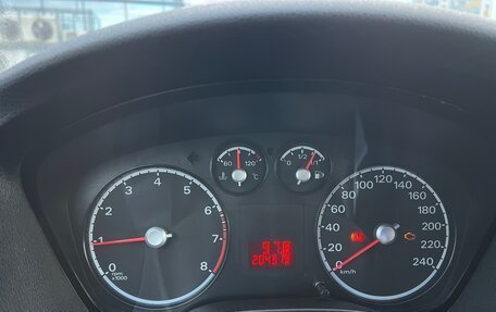 Ford Focus II рестайлинг, 2005 год, 320 000 рублей, 11 фотография