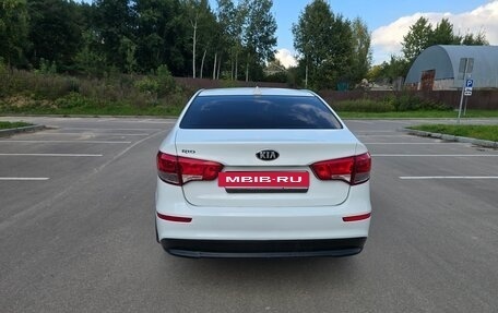 KIA Rio III рестайлинг, 2016 год, 930 000 рублей, 4 фотография