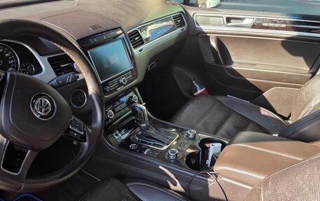Volkswagen Touareg III, 2010 год, 2 000 000 рублей, 18 фотография
