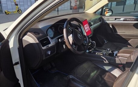Volkswagen Touareg III, 2010 год, 2 000 000 рублей, 20 фотография