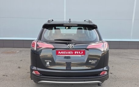 Toyota RAV4, 2017 год, 2 780 000 рублей, 6 фотография
