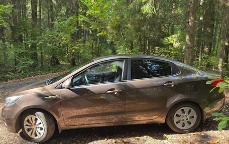 KIA Rio III рестайлинг, 2015 год, 850 000 рублей, 3 фотография