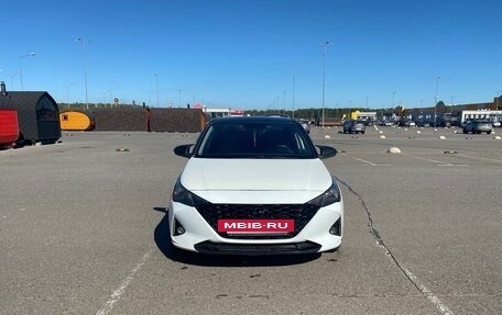 Hyundai Solaris II рестайлинг, 2017 год, 750 000 рублей, 3 фотография