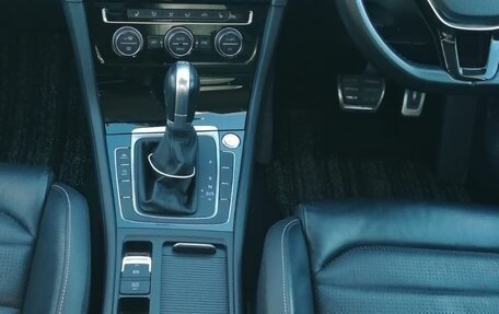 Volkswagen Golf VII, 2018 год, 1 900 000 рублей, 7 фотография