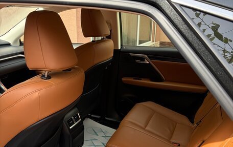 Lexus RX IV рестайлинг, 2022 год, 6 500 000 рублей, 4 фотография
