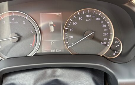 Lexus RX IV рестайлинг, 2022 год, 6 500 000 рублей, 2 фотография