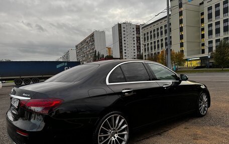 Mercedes-Benz E-Класс, 2022 год, 6 500 000 рублей, 2 фотография