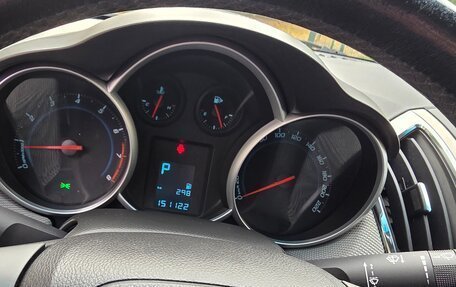 Chevrolet Cruze II, 2014 год, 800 000 рублей, 9 фотография
