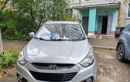 Hyundai ix35 I рестайлинг, 2011 год, 950 000 рублей, 2 фотография