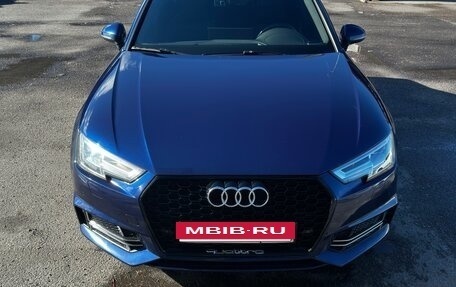 Audi A4, 2018 год, 2 560 000 рублей, 2 фотография