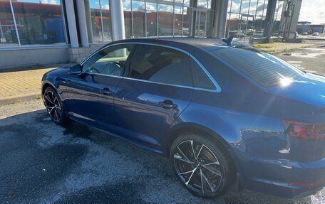 Audi A4, 2018 год, 2 560 000 рублей, 6 фотография