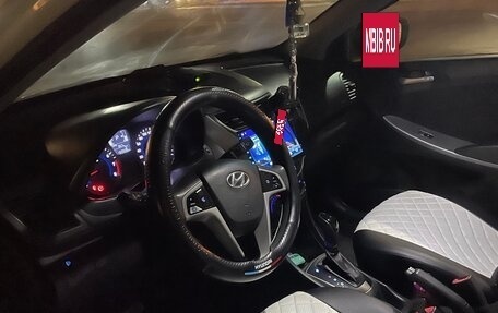 Hyundai Solaris II рестайлинг, 2014 год, 900 000 рублей, 3 фотография