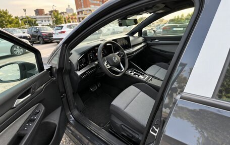 Volkswagen Golf VIII, 2025 год, 3 750 000 рублей, 2 фотография