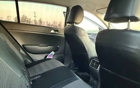 KIA Sportage IV рестайлинг, 2018 год, 2 700 000 рублей, 9 фотография