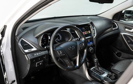 Hyundai Santa Fe III рестайлинг, 2016 год, 2 330 000 рублей, 10 фотография