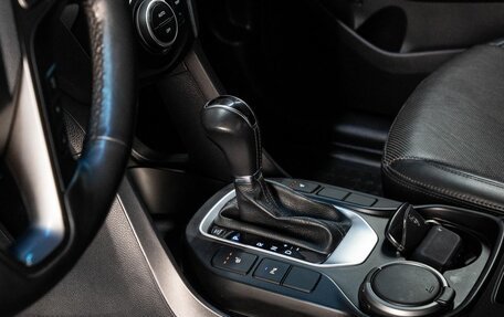 Hyundai Santa Fe III рестайлинг, 2016 год, 2 330 000 рублей, 13 фотография