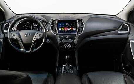 Hyundai Santa Fe III рестайлинг, 2016 год, 2 330 000 рублей, 21 фотография