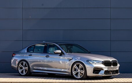 BMW 5 серия, 2018 год, 4 655 000 рублей, 3 фотография