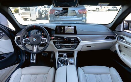 BMW 5 серия, 2018 год, 4 655 000 рублей, 13 фотография