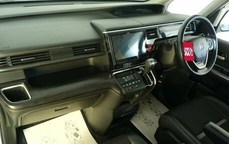 Honda Stepwgn IV, 2016 год, 2 049 000 рублей, 19 фотография