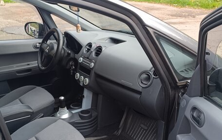 Mitsubishi Colt VI рестайлинг, 2006 год, 390 000 рублей, 7 фотография