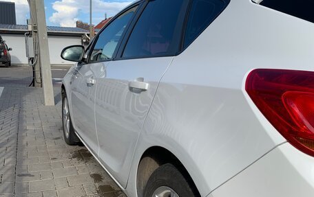 Opel Astra J, 2012 год, 670 000 рублей, 7 фотография