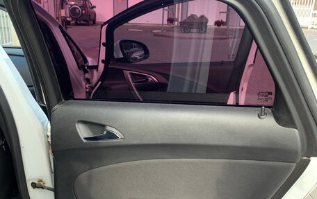 Opel Astra J, 2012 год, 670 000 рублей, 14 фотография