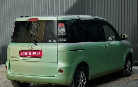 Toyota Sienta I, 2012 год, 900 000 рублей, 6 фотография