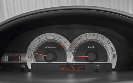 Toyota Sienta I, 2012 год, 900 000 рублей, 14 фотография