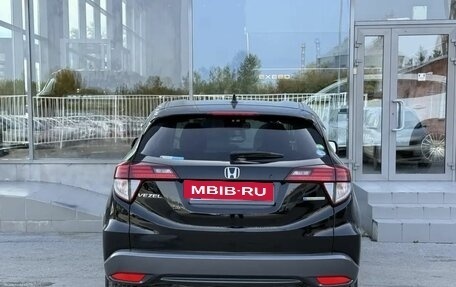 Honda Vezel, 2017 год, 1 499 000 рублей, 6 фотография