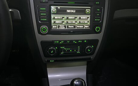 Skoda Octavia, 2010 год, 880 000 рублей, 13 фотография