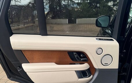 Land Rover Range Rover IV рестайлинг, 2019 год, 12 000 000 рублей, 14 фотография