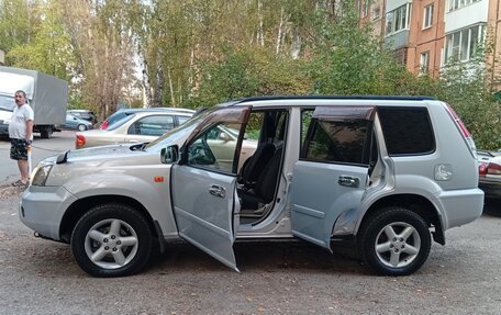 Nissan X-Trail, 2003 год, 650 000 рублей, 11 фотография