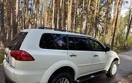 Mitsubishi Pajero Sport II рестайлинг, 2013 год, 2 300 000 рублей, 3 фотография