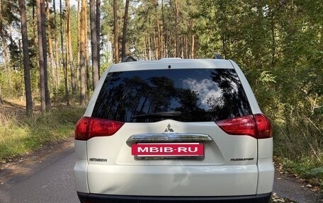 Mitsubishi Pajero Sport II рестайлинг, 2013 год, 2 300 000 рублей, 2 фотография