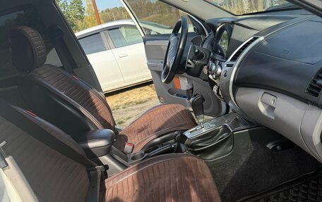 Mitsubishi Pajero Sport II рестайлинг, 2013 год, 2 300 000 рублей, 7 фотография