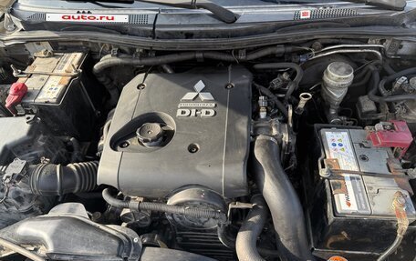 Mitsubishi Pajero Sport II рестайлинг, 2013 год, 2 300 000 рублей, 12 фотография