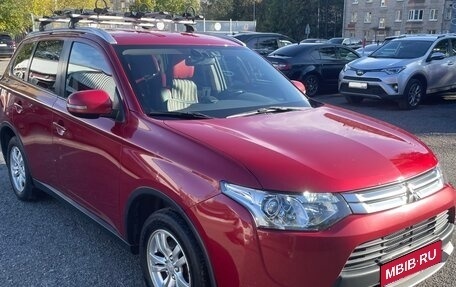 Mitsubishi Outlander III рестайлинг 3, 2014 год, 1 500 000 рублей, 1 фотография