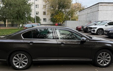 Volkswagen Passat B8 рестайлинг, 2018 год, 3 000 000 рублей, 4 фотография