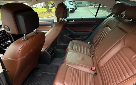 Volkswagen Passat B8 рестайлинг, 2018 год, 3 000 000 рублей, 6 фотография