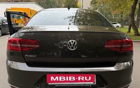 Volkswagen Passat B8 рестайлинг, 2018 год, 3 000 000 рублей, 3 фотография