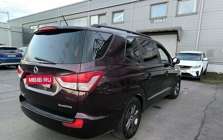 SsangYong Stavic, 2014 год, 1 299 000 рублей, 4 фотография