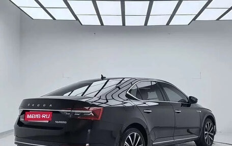 Skoda Superb III рестайлинг, 2023 год, 1 849 000 рублей, 5 фотография