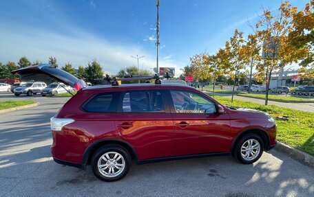 Mitsubishi Outlander III рестайлинг 3, 2014 год, 1 500 000 рублей, 5 фотография