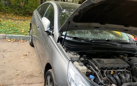 Hyundai Sonata VI, 2010 год, 900 000 рублей, 9 фотография