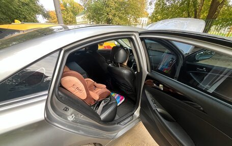 Hyundai Sonata VI, 2010 год, 900 000 рублей, 4 фотография