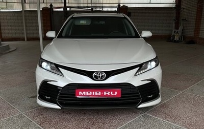 Toyota Camry, 2021 год, 2 500 000 рублей, 1 фотография