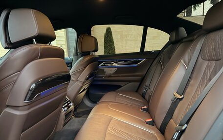 BMW 7 серия, 2020 год, 6 100 000 рублей, 24 фотография