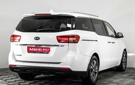 KIA Carnival III, 2019 год, 2 499 000 рублей, 5 фотография
