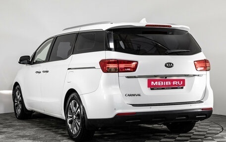 KIA Carnival III, 2019 год, 2 499 000 рублей, 7 фотография